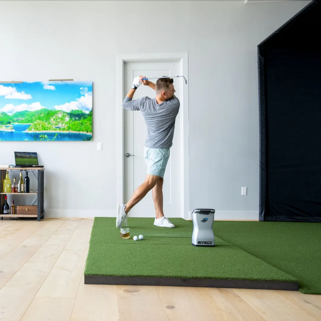 Foresight Sports GCQuad SIG8 Golf Simulator - Image 8