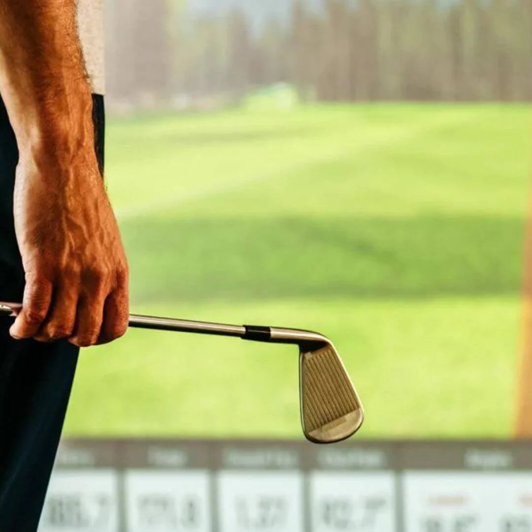 Uneekor EYE XO SIG10 Golf Simulator Package - Image 8